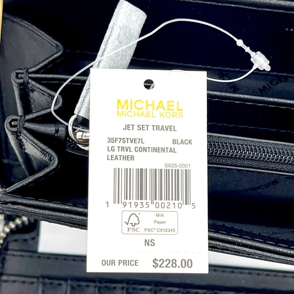 Michael Kors Large Continental Wallet Wristlet - Picture 10 of 10